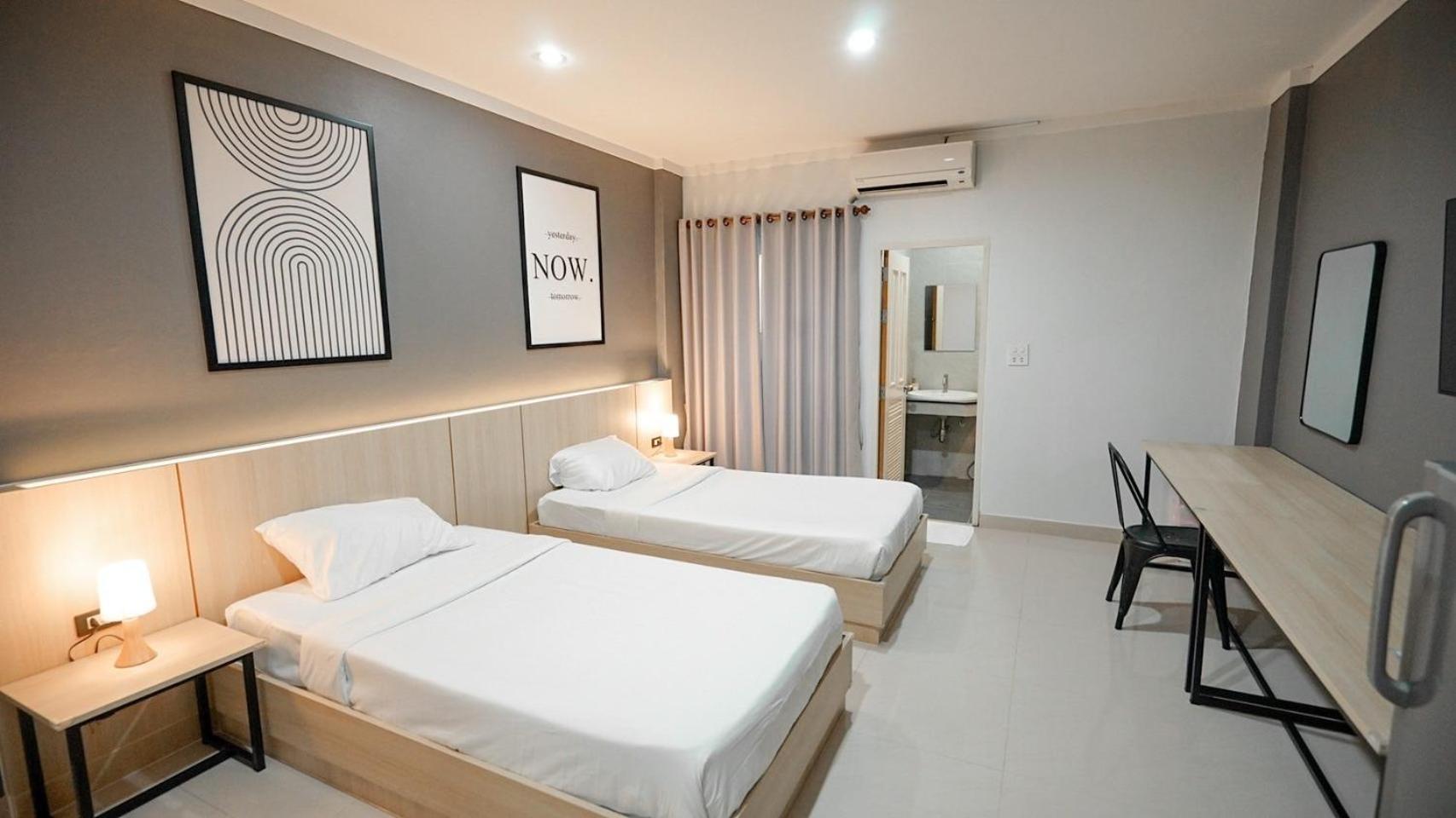 Boonsiri Boutique Hotel Sisaket Esterno foto